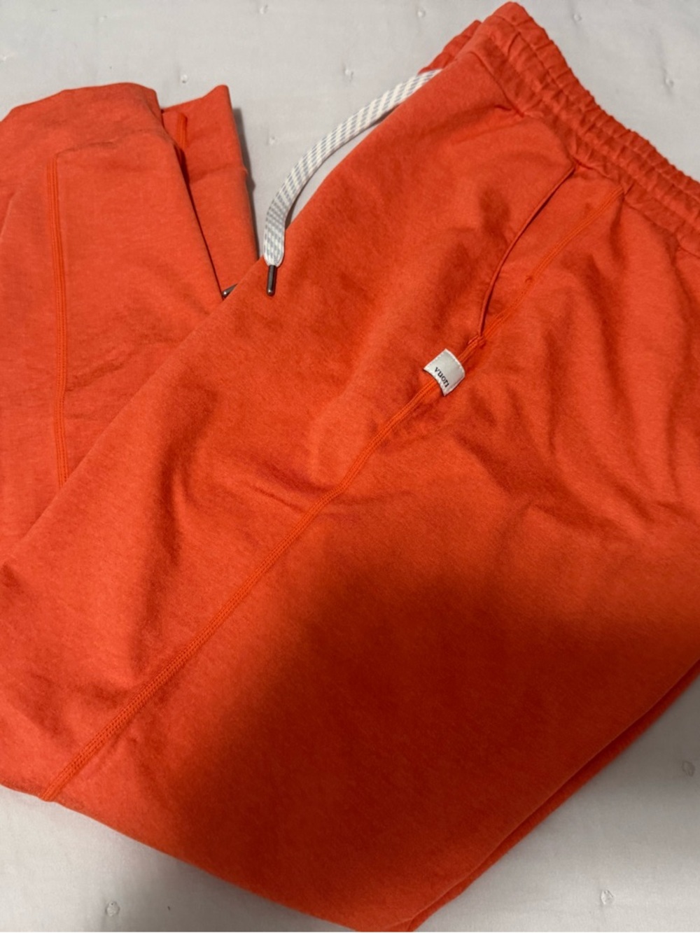 Vuori Performance Jogger Grapefruit Heather - Womens M - Picture 4 of 6